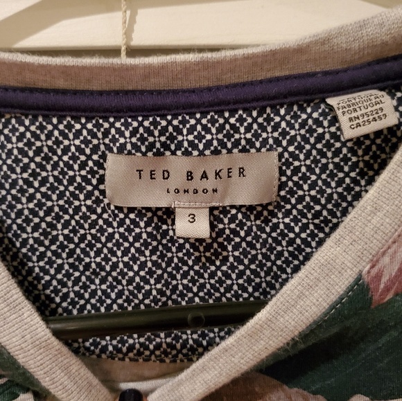 NWOT Ted Baker Tropical Pattern T-shirt - Picture 3 of 5